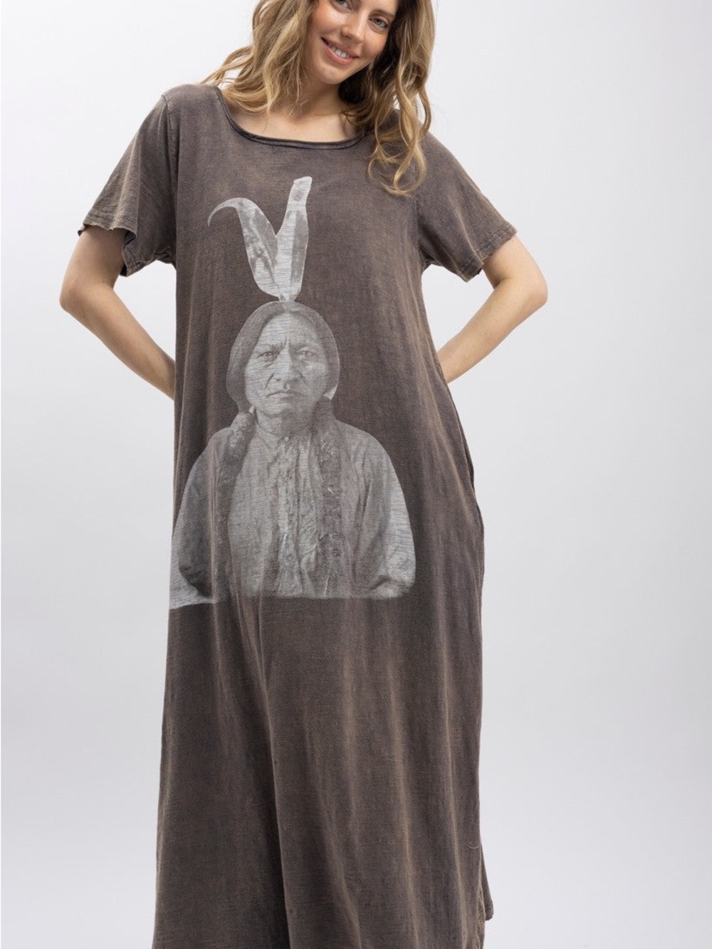 NWT Blue Velvet Sitting Bull Print Mineral Washed Maxi Dress in Charcoal Large